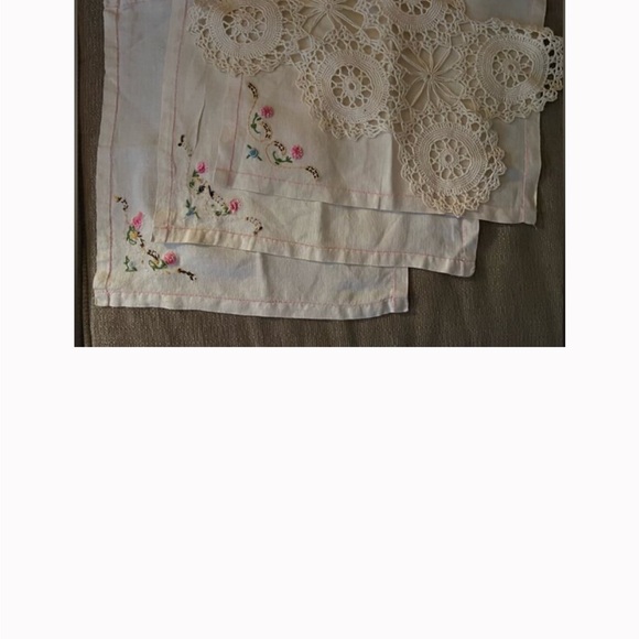Vintage Lace and Embroidered Linens - Picture 1 of 1